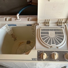 二層式洗濯機の画像