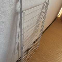 物干しラックの画像