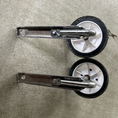 自転車　補助輪の画像