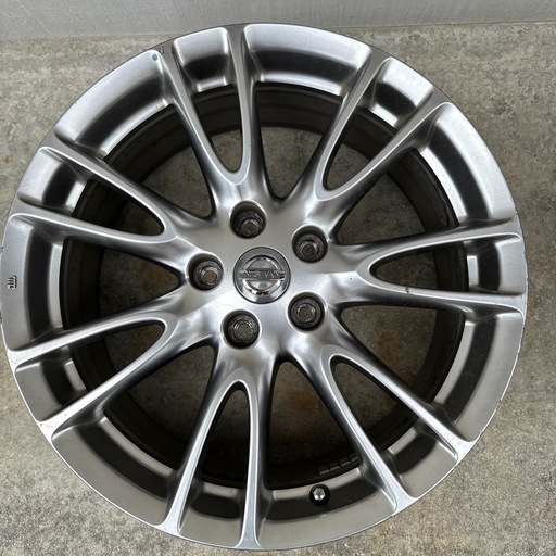 スカイライン v36純正フロント用ホイール  4本　日産純正　平座ナットセット
