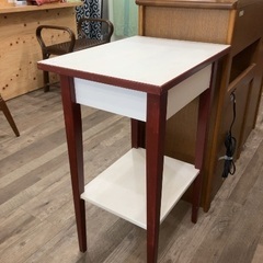 IKEA ヘムネス サイドテーブル【D11】の画像