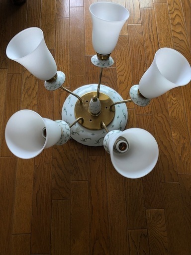 アンティーク　オーヤマ照明　陶器　シャンデリア　照明　直結　小花柄 5灯 ② アンティーク オーヤマ照明 陶器 シャンデリア 照明 ライトランプ 小花