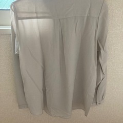 新品　ブラウスの画像