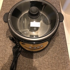 電気グリル鍋の画像
