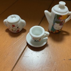 ハローキティー　スヌーピー　小物　の画像