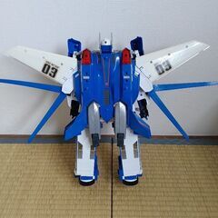 トミカ ハイパーブルーポリス ロボットの画像