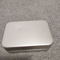 アルミ お弁当箱　600mlの画像