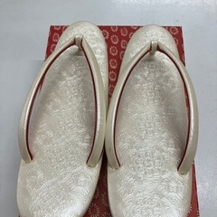 I 2507-149 コムラ 草履 キズ汚れ有りの画像