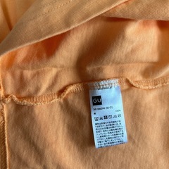 GUオレンジTシャツの画像