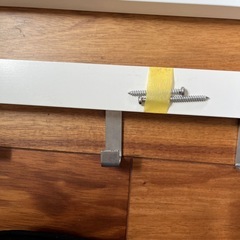 IKEA 壁掛け収納棚　とフックの画像