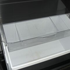 (★値下げ￥55,000→￥49,500★1台限り★ジモティー特典あり★）日立　3ドア冷蔵庫３７５L　２０２０年製　R-V38KV　ダークブラウン　60ｃｍ幅　真ん中野菜室　自動製氷付き　高く買取るゾウ八幡東店の画像