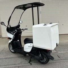 ⭐️ギア低燃費FIモデル❗️ルーフ&リアボックス付き⭐️バッテリー・プラグ・グリップなど新品交換済み⭐️50cc原付スクーター⭐️の画像
