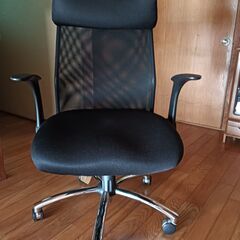 ハイバック  リクライニング  メッシュ    回転オフィスチェアの画像