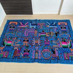 古代ペルーデザインの刺繍入り布製品の画像