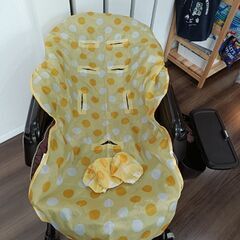 コンビ　電動ハイローチェアの画像