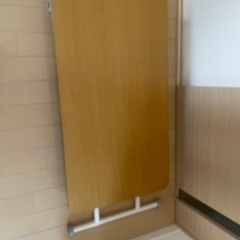 昇降可能テーブルの画像