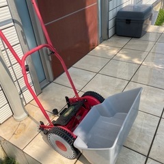 引き取り限定　芝刈り機中古の画像