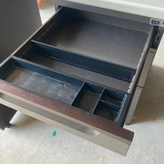 オフィス家具　デスク　袖机の画像