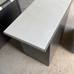 オフィス家具　デスク　袖机の画像