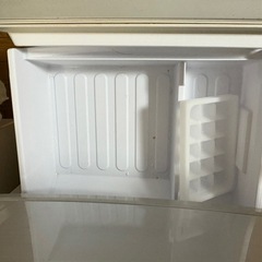 一人暮らし用冷蔵庫の画像
