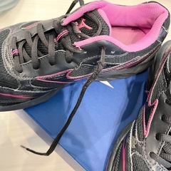asics バレーボールシューズ 25cm 黒 レディースの画像