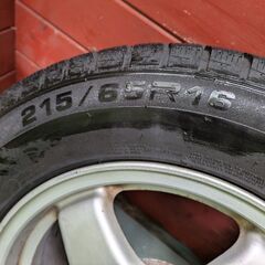 日産スカイラインGT-S純正タイプMホイールとmomoスタッドレスタイヤ4本の画像