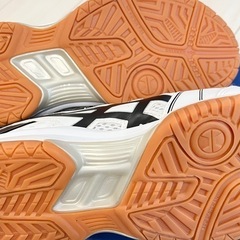 新品 asics バレーボールシューズ 25.5cm の画像