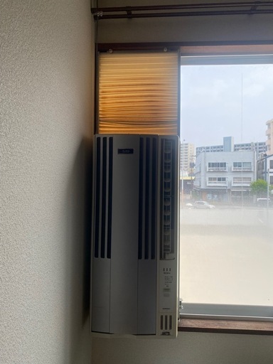 (エアコン不調の為投稿取消します)　コロナウインドエアコンCWA冷房専用161E9