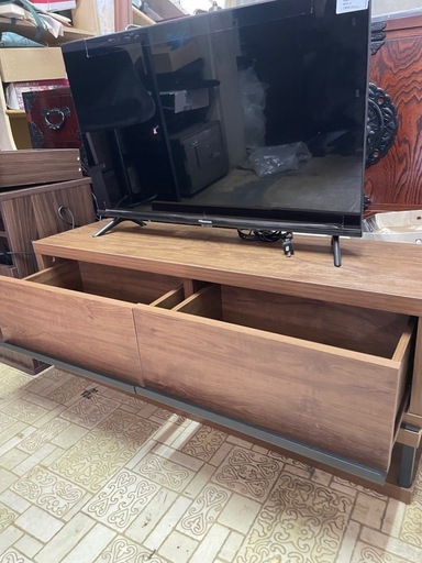 伸縮　テレビ台