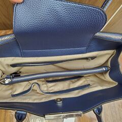 GUESS　トートバッグの画像