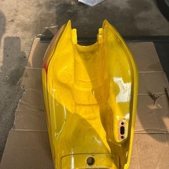 TW200  　タンクの画像