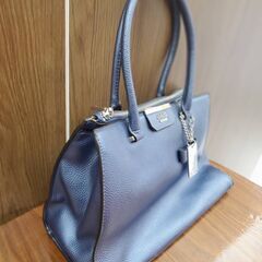 GUESS　トートバッグの画像