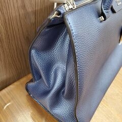 GUESS　トートバッグの画像