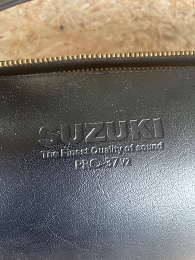 ? 美品 SUZUKI 鍵盤ハーモニカ PRO-37 V2（プロ向けモデル） ¥11,000