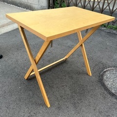 無印良品のテーブルの画像