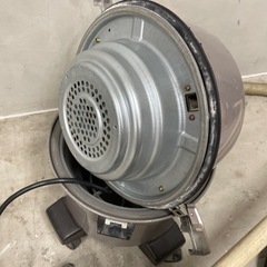 日立　業務用掃除機　の画像