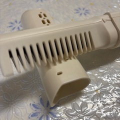 携帯用Cタイプ充電式ヘアコームの画像