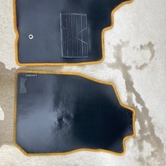 ダイハツ　タフト　フロアマットの画像