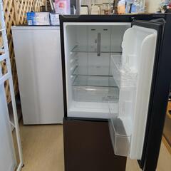 Hisense 154L 2ドア冷凍冷蔵庫 HR-G1501 2019年製 人気のブラック 仕切り台にキズあり動作確認済み【こちらは店舗です。浜村鹿野温泉ICから3分 買取本舗 宮本リサイクル 営業時間9～19時 定休日水曜のみ←連絡できませんm(_ _)m】の画像