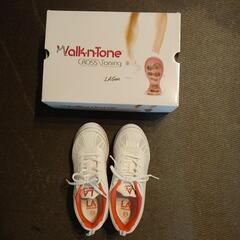 【新品】美脚＆ヒップアップスニーカー　Walk.n.Tone　23.5cmの画像