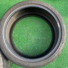 NITTO 255/35R20 22年製造 タイヤ 2本の画像