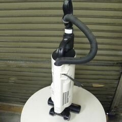 Panasonic　ｽﾃｯｸﾀｲﾌﾟ掃除機  MC-U53A  中古品の画像