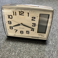 目覚まし時計　の画像