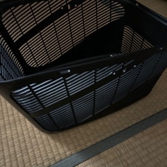 自転車のカゴの画像