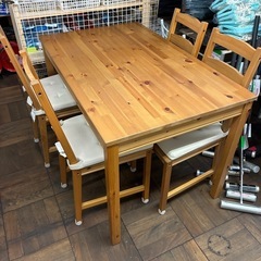 IKEA ダイニングテーブル&チェアーセット　座布団付き