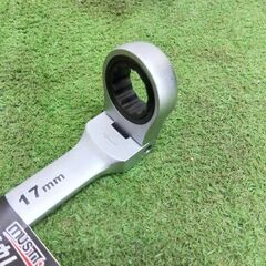 イチネン ミツトモ MWF-17 フレキシブルメカレンチ 17㎜ 首振り【野田愛宕店】【店頭取引限定】【未使用】【複数在庫あり】管理番号：ITBF5S9CW3W5の画像