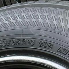 🌞185/65R15⭐工賃込み！プリウス、bB、ist、フリード、ノート、アベニール、ウィングロード、ティーダ、デミオ、MAZDA2等に！バリ山！美品！Bluearth！YOKOHAMA製オールシーズンタイヤ入荷しました🌞の画像