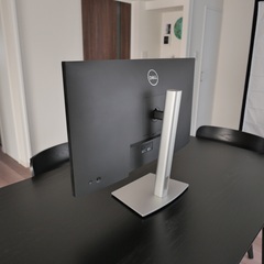 Dell P2721Qの27インチモニターの画像