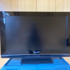 テレビ　パナソニックVIERA　リモコン付き　 スタンド付き（中古）