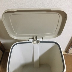 ごみ箱の画像